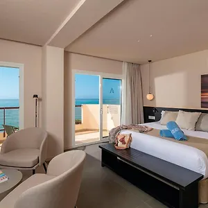 Aqua Promenade & 4sup Pineda de Mar
